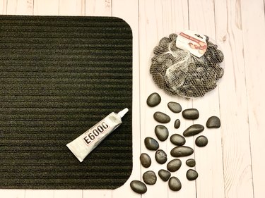 DIY Pebble Welcome Mat