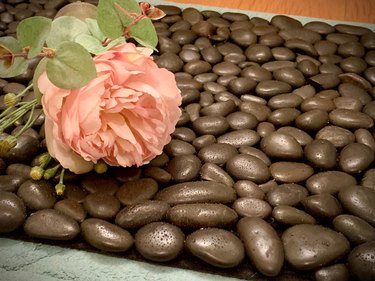 DIY Pebble BathMat