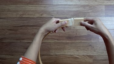 Assembling DIY orb pendant light using embroidery or quilting hoops