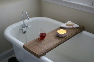 Reclaimed wood bath caddy