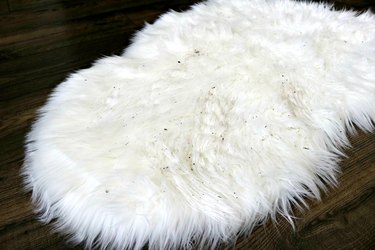 how to clean a faux sheepskin rug