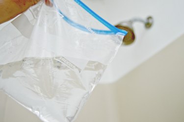 easy way to clean your showerhead