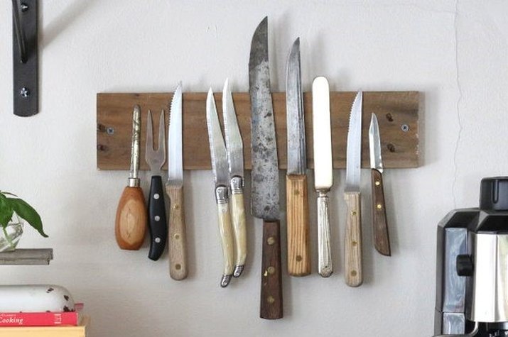 DIY Rustic Wall Knife Rack