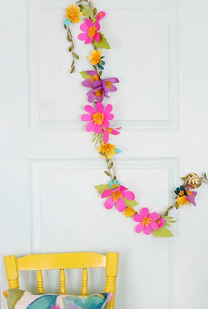 How to Make Paper Flower Garlands