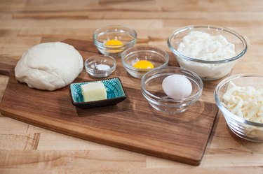 Easy Homemade Khachapuri Recipe