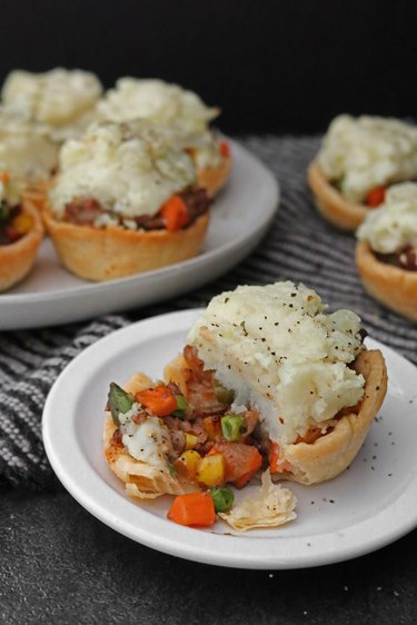 Mini shepherd's pot pies