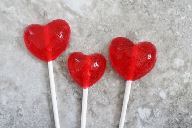 Finished cinnamon heart lollipops