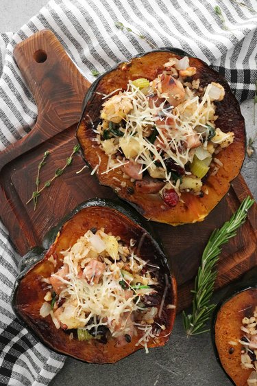 Stuffed acorn squash