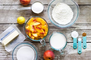 Delicious Homemade Peach Cobbler