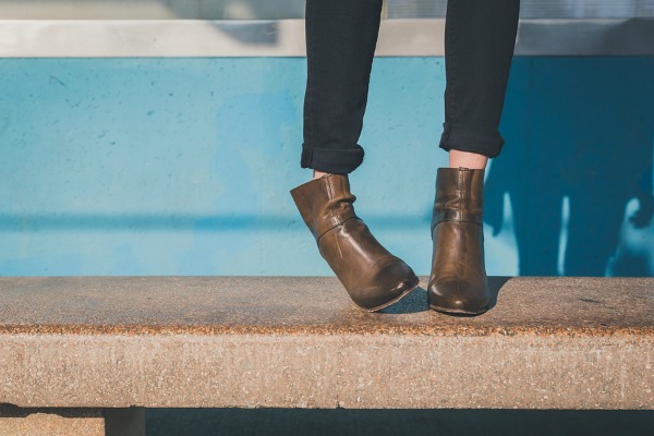 Ankle boots are incredibly versatile and can carry you through every season when worn properly. Whether you’re a late adopter of this fashion trend, or just want some fresh ideas on which ankle boots to wear with jeans, with leggings, with a dress, with skirts, with pants, or with socks, this collection of 25 ankle boots under $50 is for you!